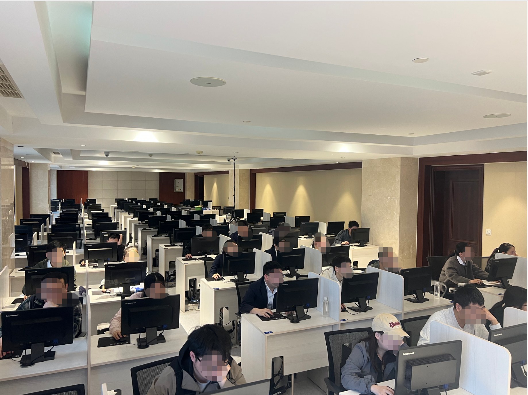 银行与金融机构反假币培训场景图3